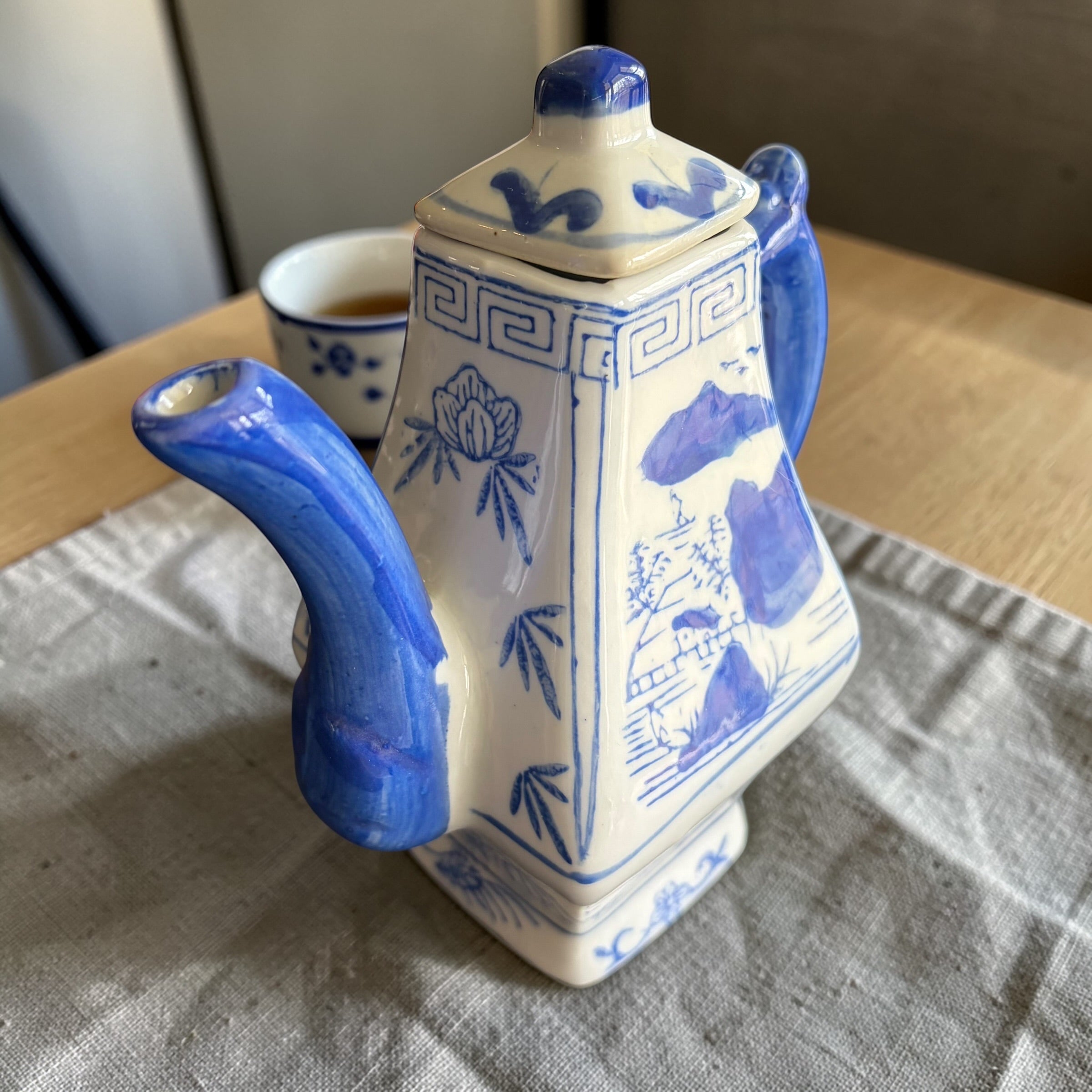 Vintage Teapot - Blue/White Square (The Canton Collection)
