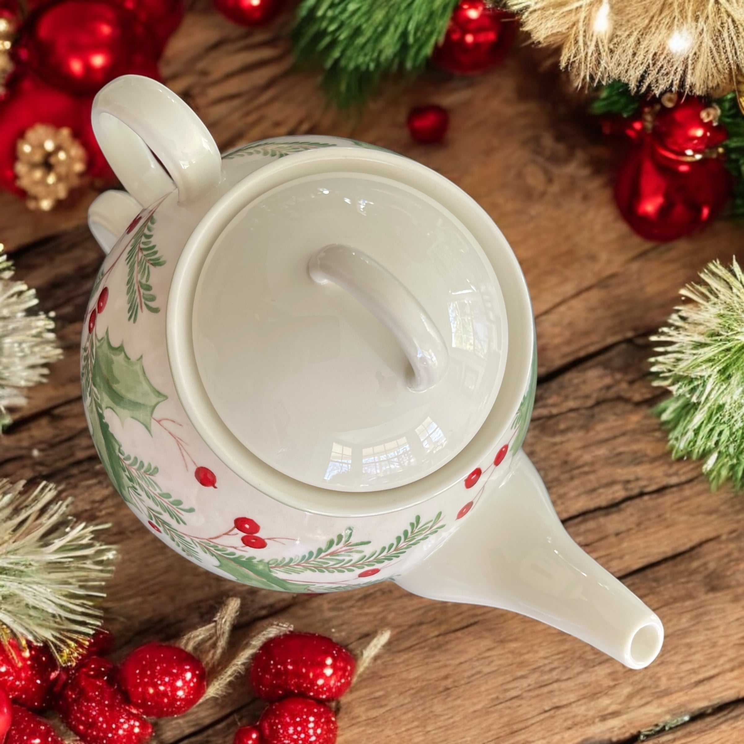 Vintage Teapot - Holiday Gatherings Tea for One (Lenox)