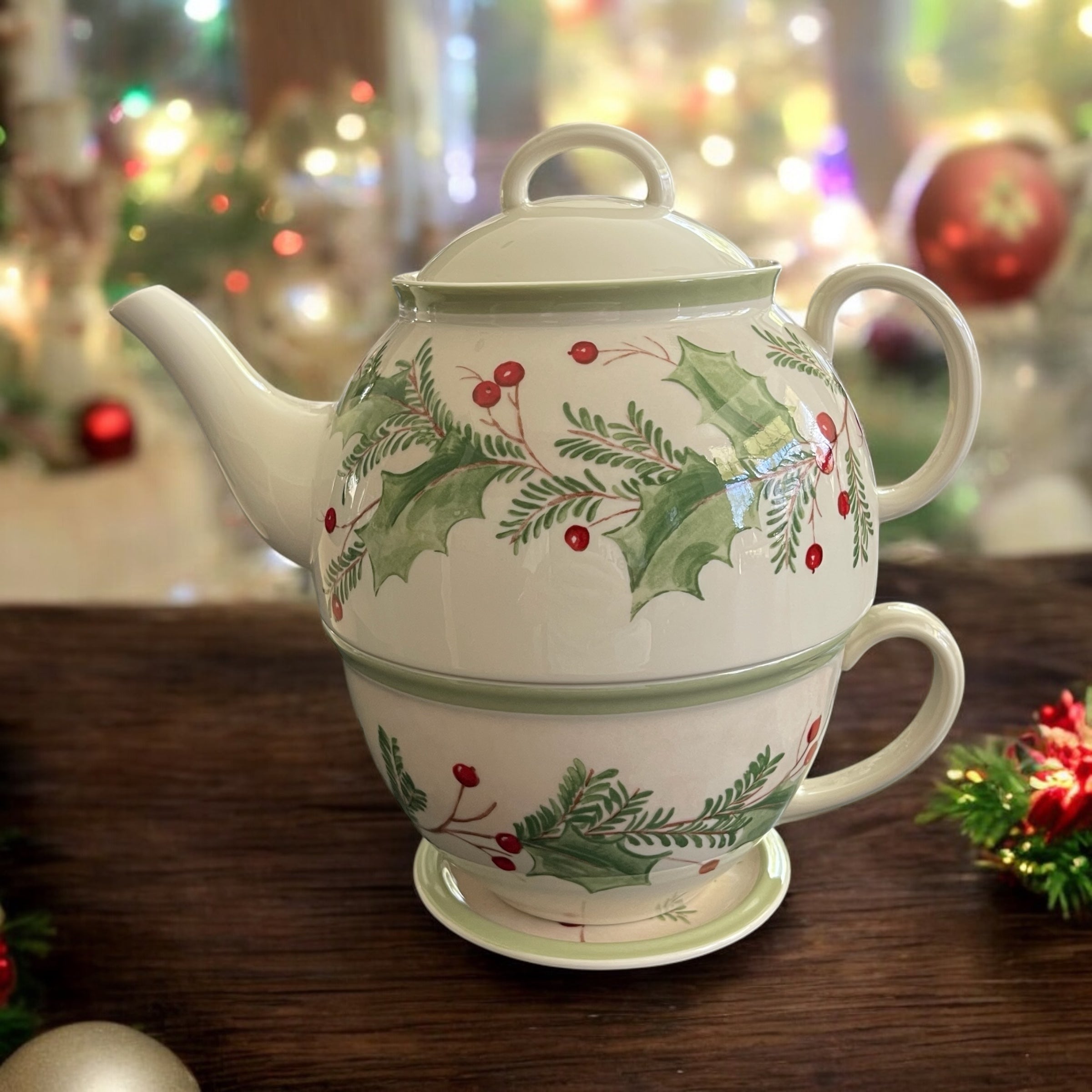 Vintage Teapot - Holiday Gatherings Tea for One (Lenox)