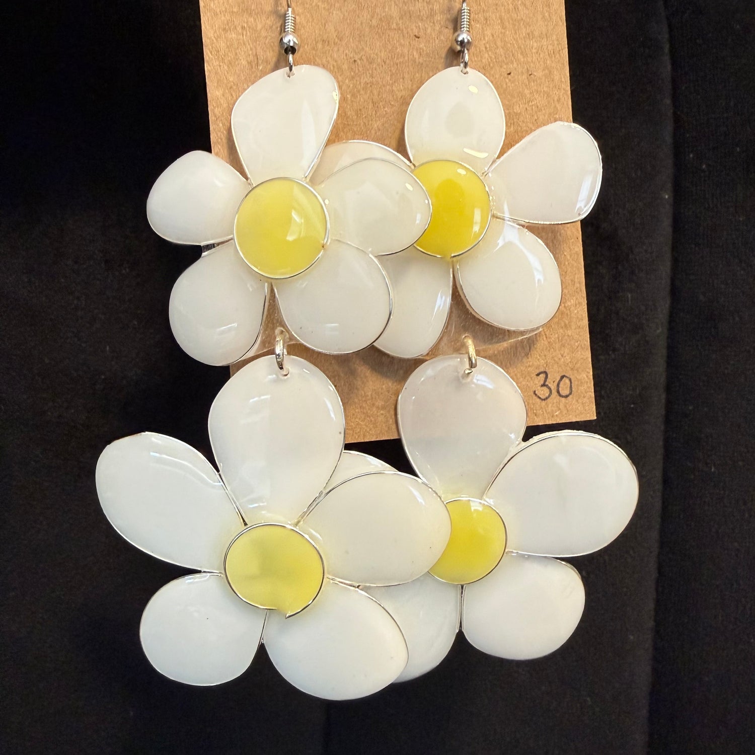 Katty’s Corner Earrings - Daisies v4