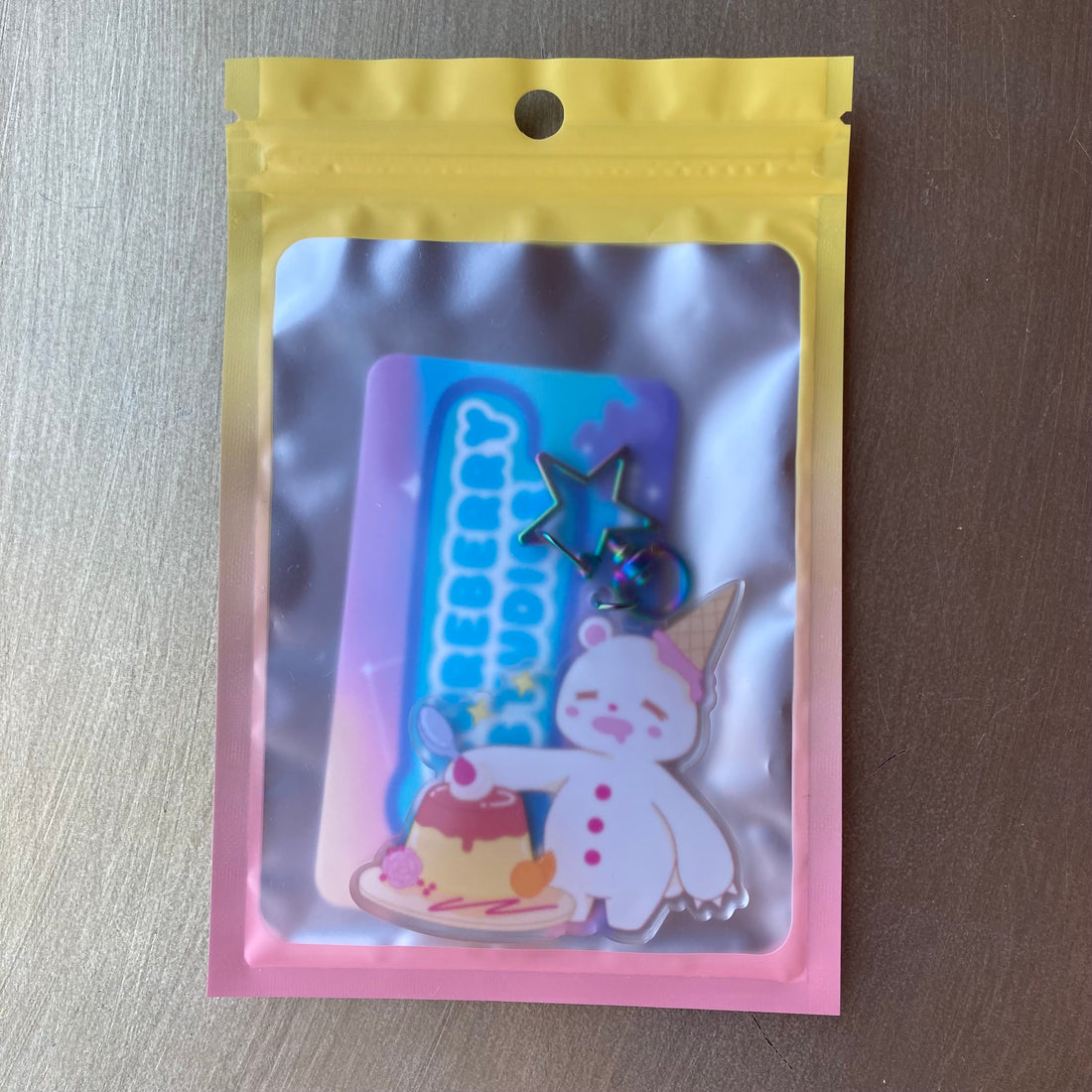Keychain/Charm - Vanilla (Ice Cream Bear)