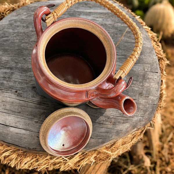 Vintage Teapot - Maroon/Black (Unknown)