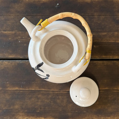 Vintage Teapot - Japanese with bamboo handle (Tougei)