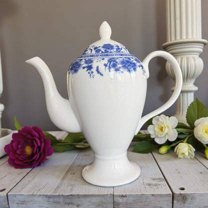 Vintage Teapot - Blue Rose (Baum Bros 2008, China)
