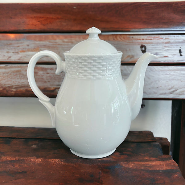 Vintage Teapot - White Toscany (Bianco, Japan)