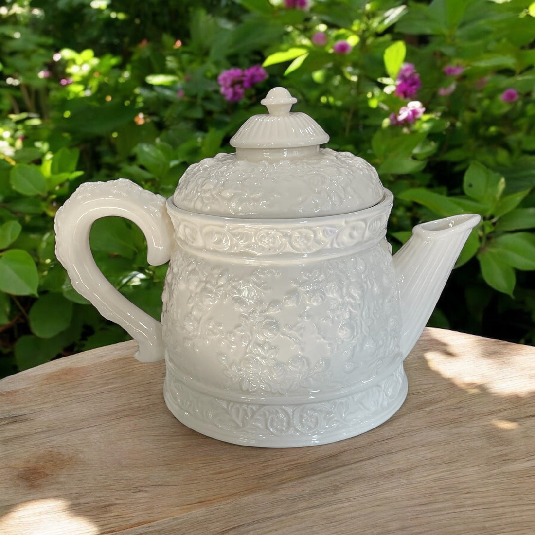 Vintage Teapot - Old Country Roses (Royal Albert)