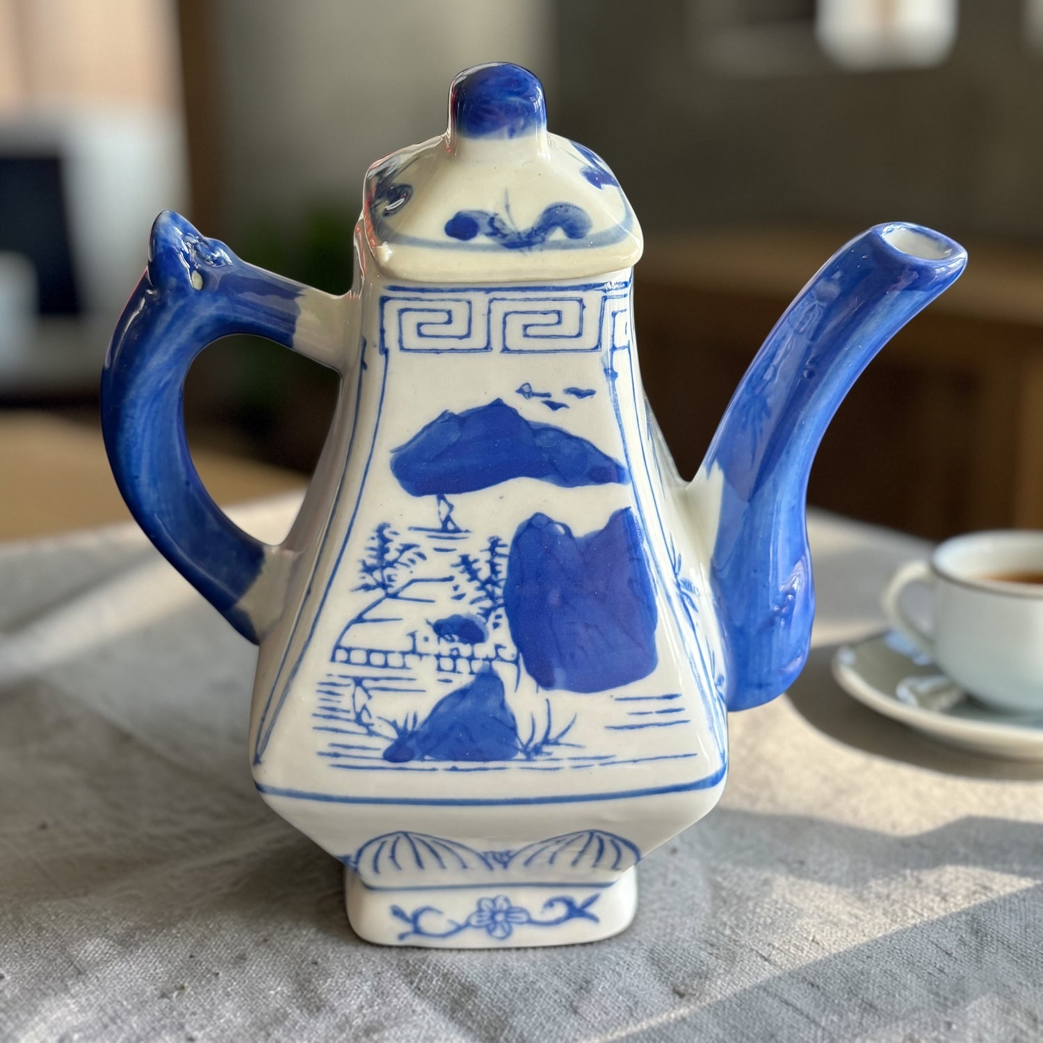 Vintage Teapot - Blue/White Square (The Canton Collection)