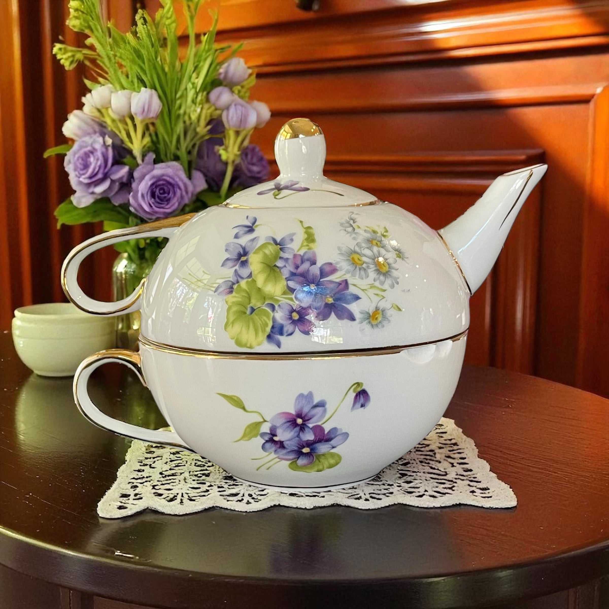 Vintage Teapot - Purple Violet Tea for One (Nantucket, China)