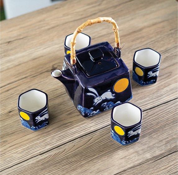 Moon Rabbit Tea Set (Teapot with 4 Cups)