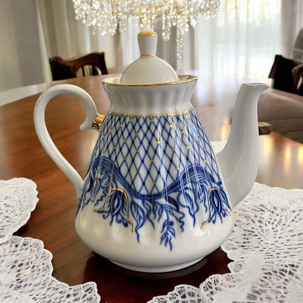 Vintage Teapot - Blue & White (Nantucket, China)