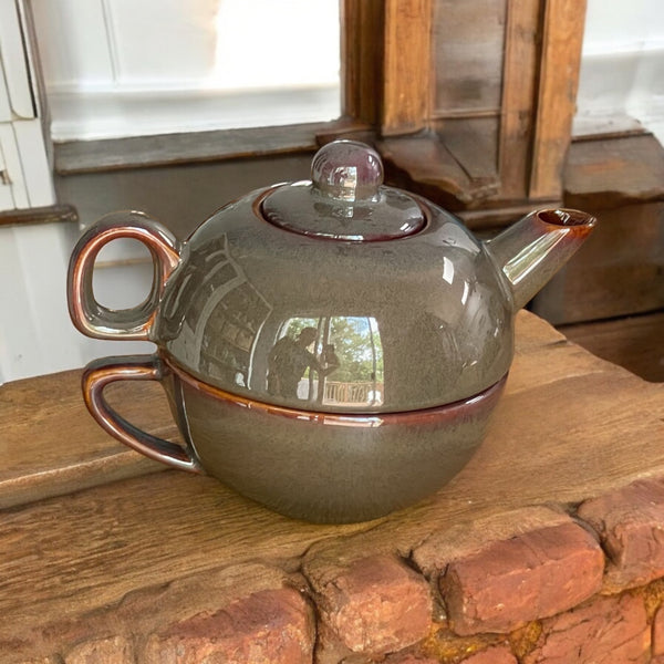 Vintage Teapot - Brown Tea for One (Unknown)