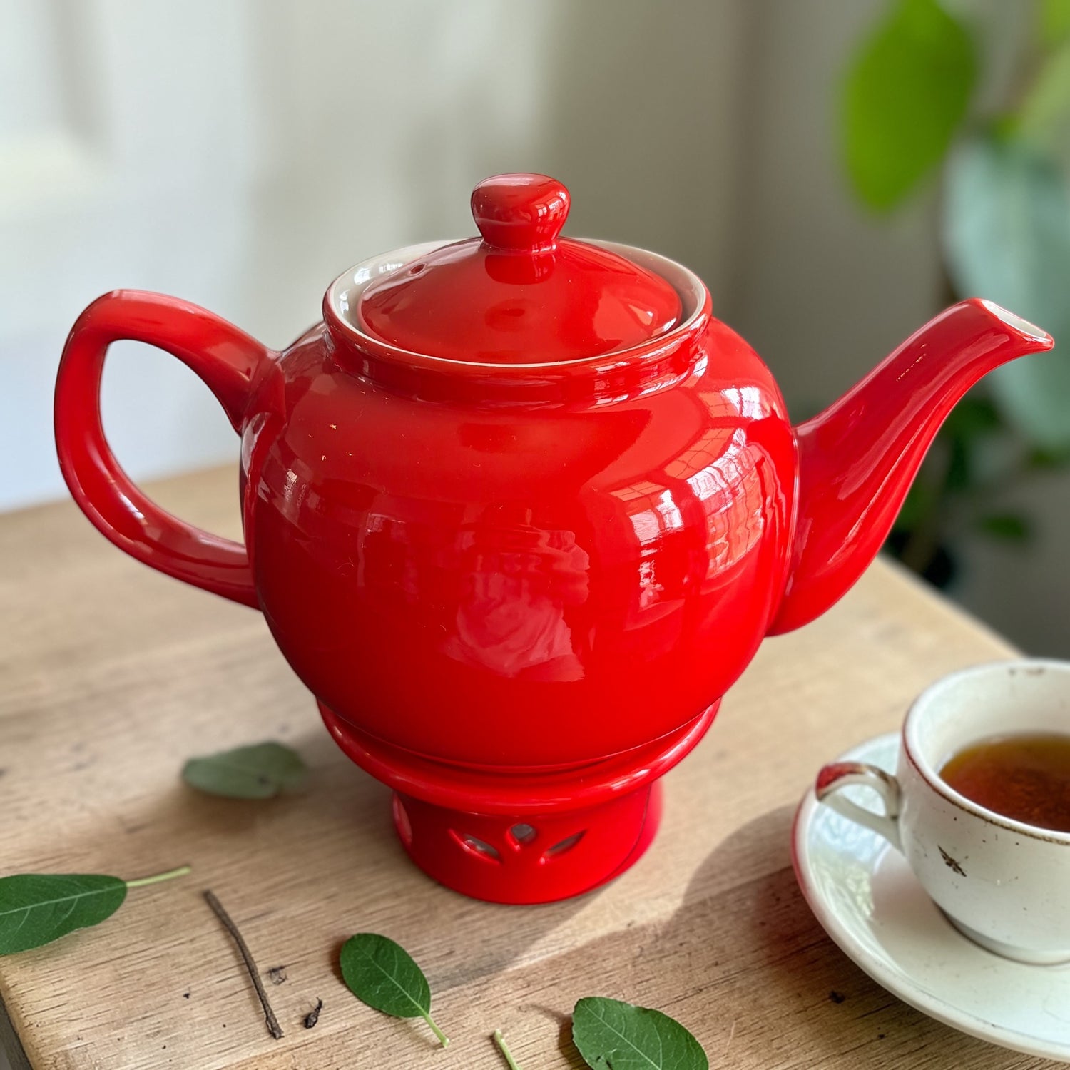 Vintage Teapot with Candle Warmer - Red (Unknown)