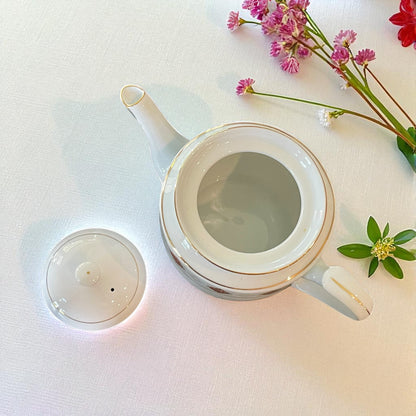 Vintage Teapot - White Diamond (Unknown, China)