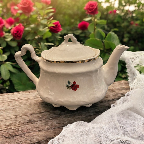 Vintage Teapot - Red Roses (Arthur Wood, England)