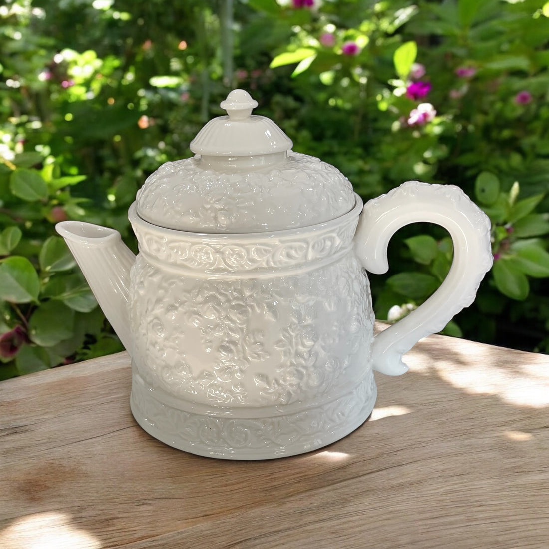 Vintage Teapot - Old Country Roses (Royal Albert)