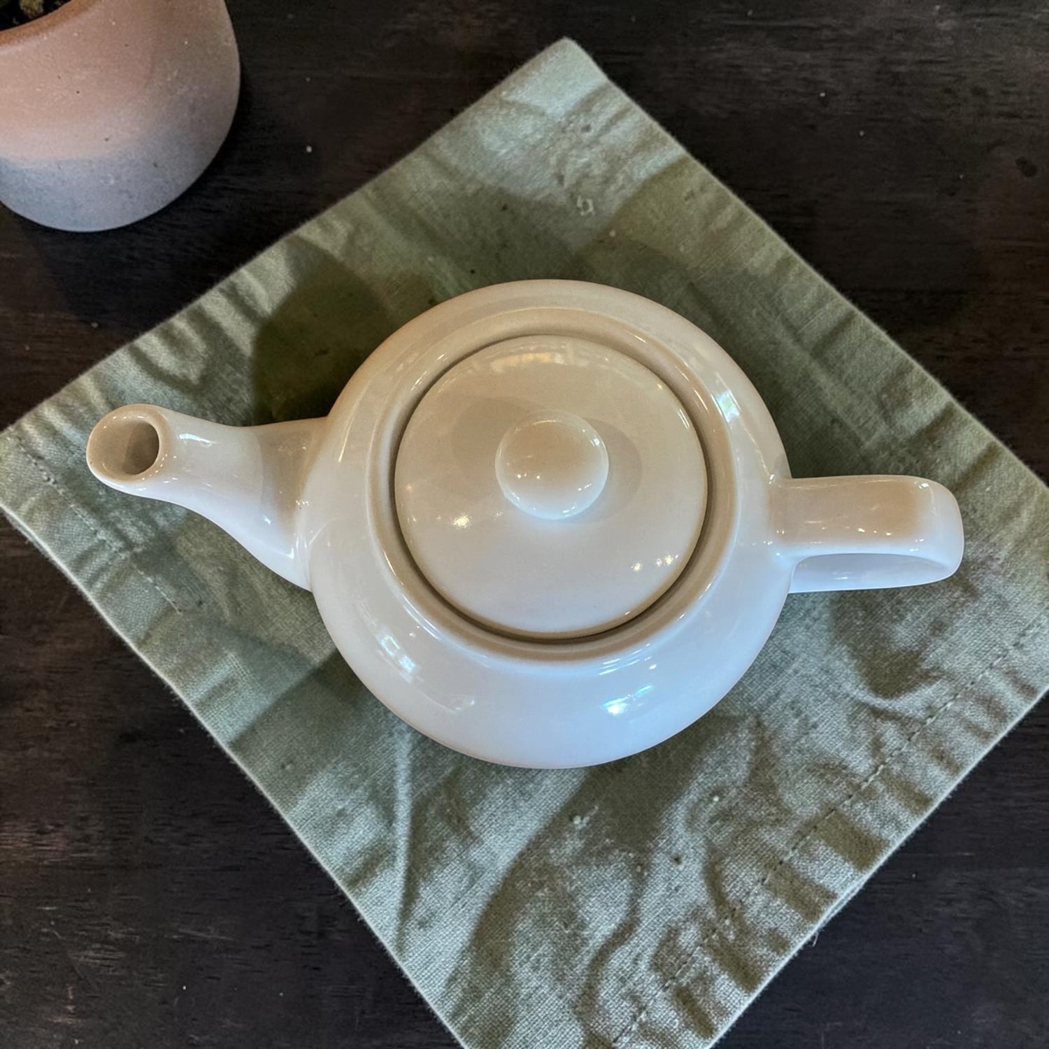 Vintage Teapot - Classic White (Pier 1 Imports)