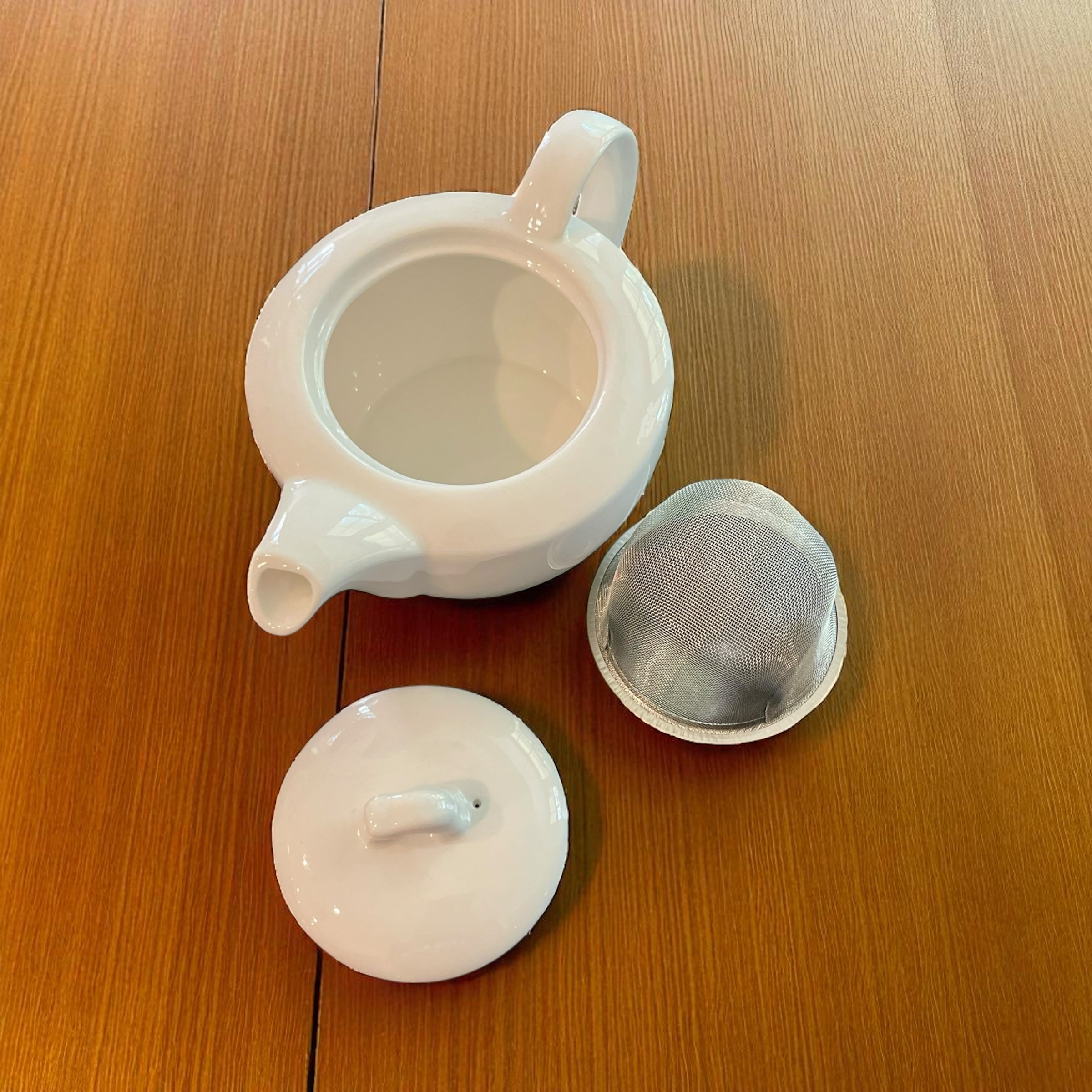 Vintage Teapot &amp; Infuser - Martin Hunt White (Two Leaves &amp; a Bud, China)