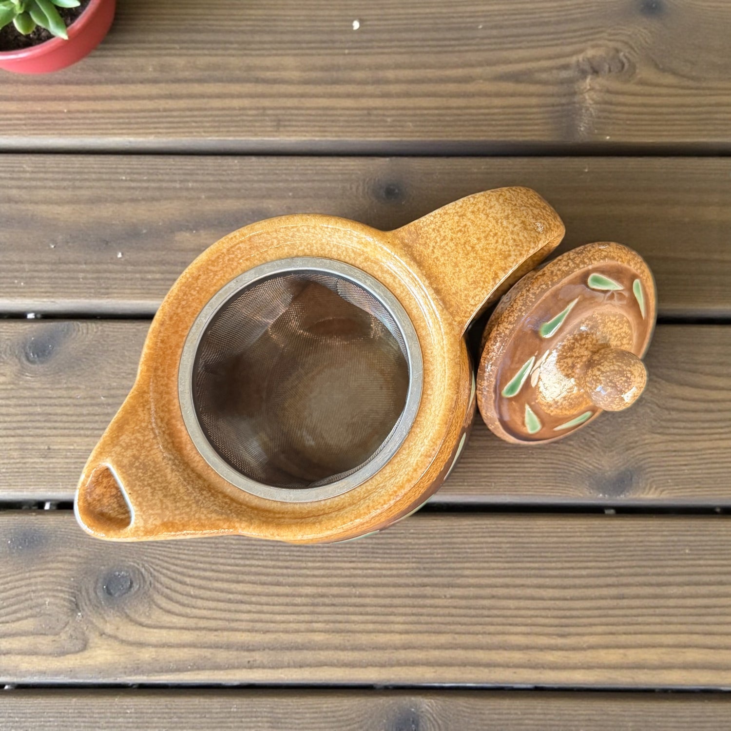 Vintage Teapot with Infuser - Brown Betty (Baum Bros, China)