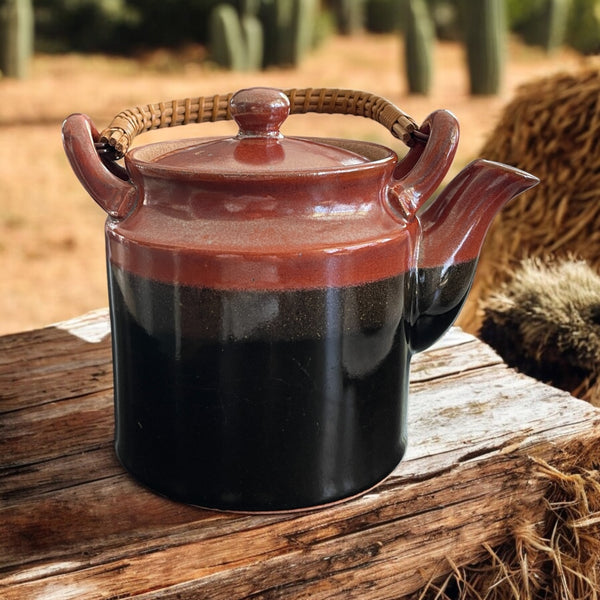 Vintage Teapot - Maroon/Black (Unknown)