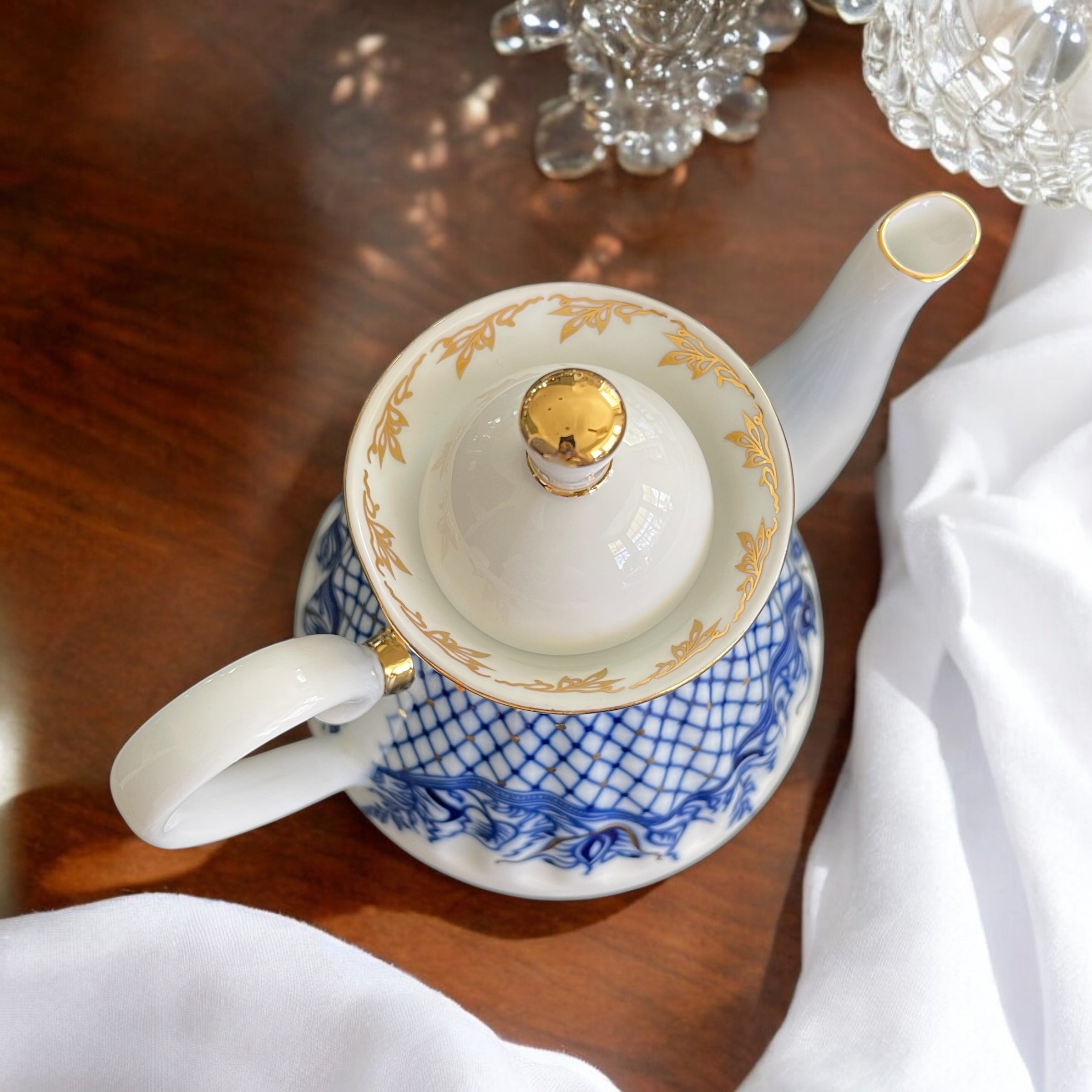 Vintage Teapot - Blue &amp; White (Nantucket, China)