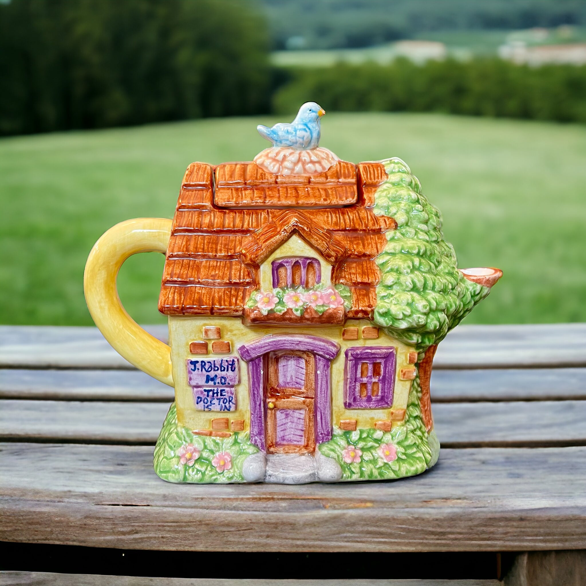 Vintage Teapot - Cottage (Unknown)