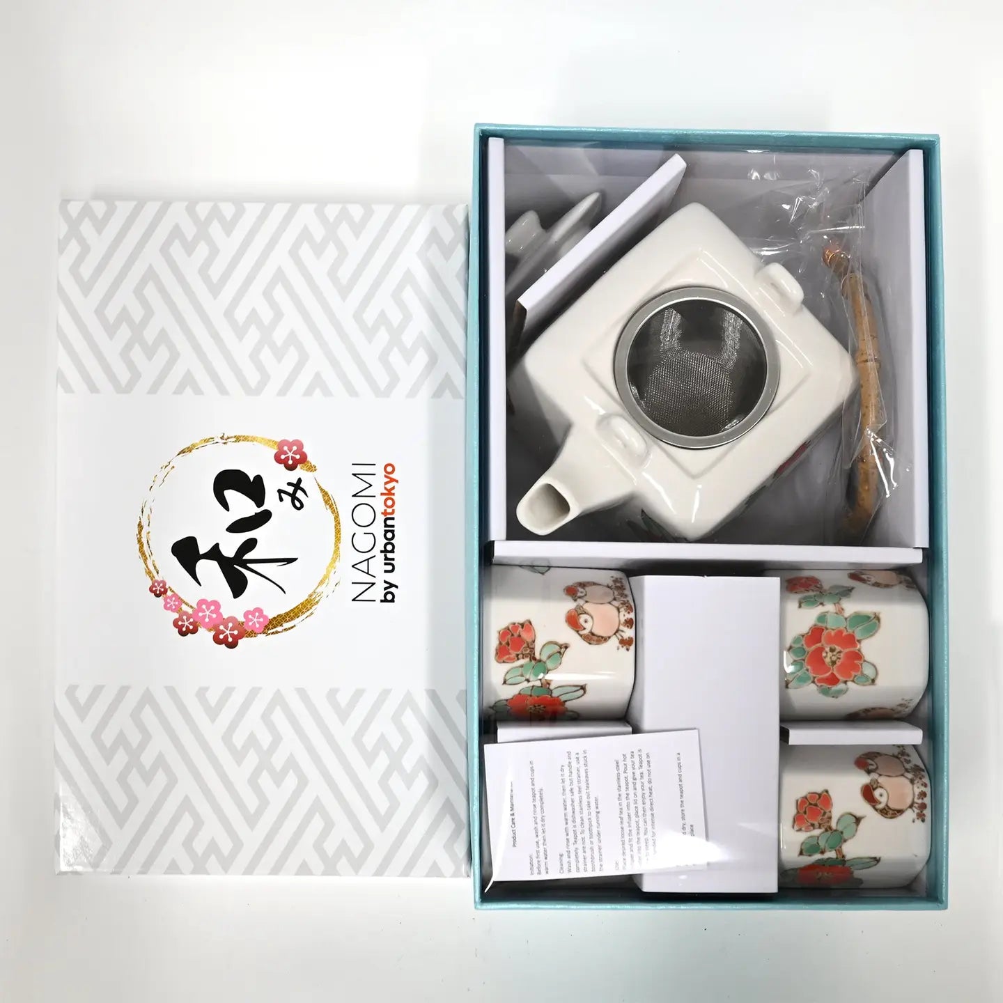 Twin Sparrows Tsubaki Tea Set (Teapot with 4 Cups)