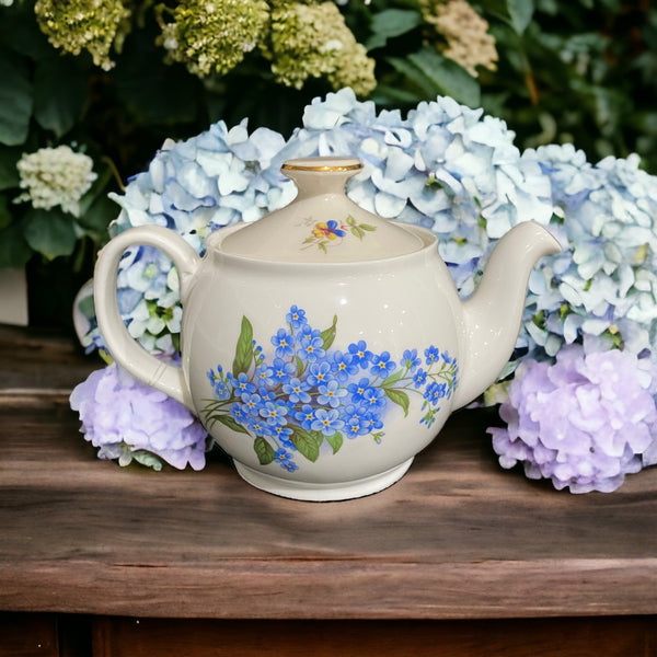 Vintage Teapot - Blue Hydrangeas (Royale Garden, England)