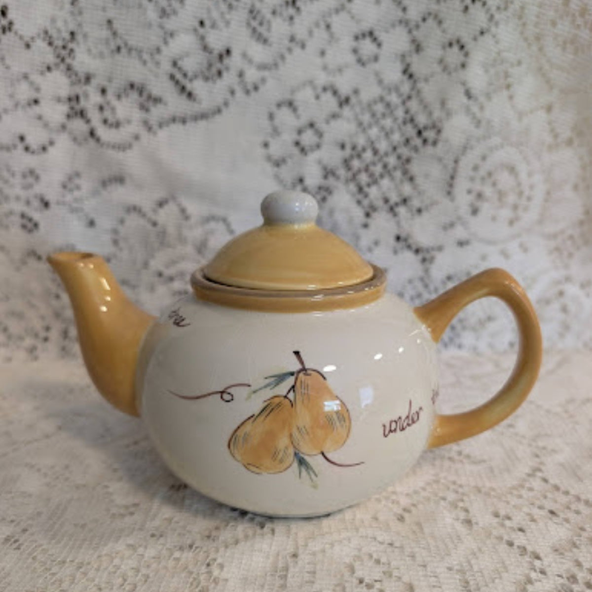 Vintage Emmitt Thompson "The Barnyard Collection" Pear Teapot