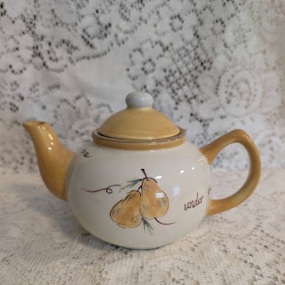 Vintage Emmitt Thompson "The Barnyard Collection" Pear Teapot